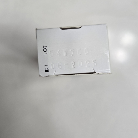 Toleriane Dermallergo Soothing Repair Moisturizer for Sensitive Skin 15ml-14g - Picture 3 of 7